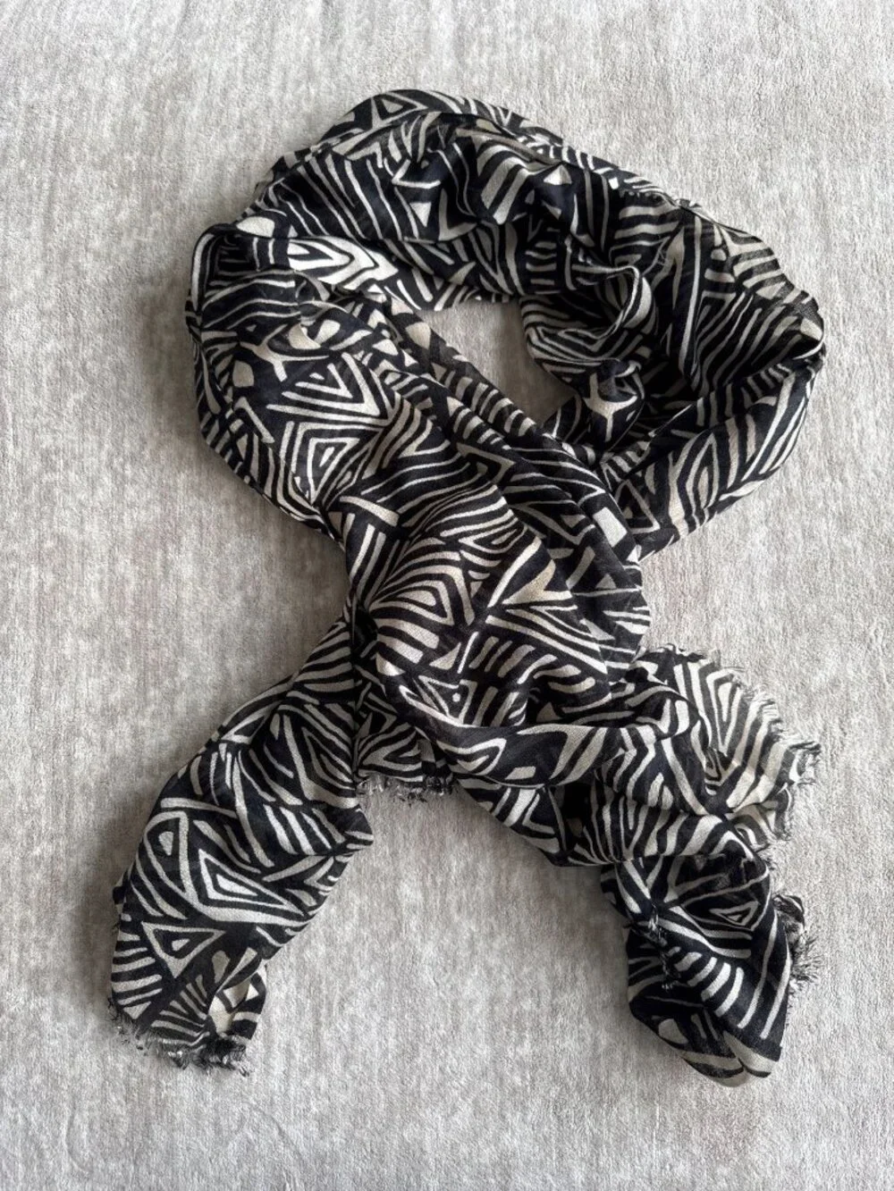 Calvin Klein Tribal Black and Cream Scarf New with Tags Boho